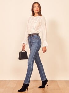 liza-high-straight-jean-laguna-2.thumb.jpg.8c2fadf9f511564b8e79abaddd2ebde1.jpg