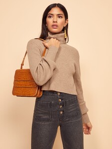 luisa-sweater-oatmeal-1.thumb.jpg.dd2e8a64c3ec2f62b4b19825da0d5176.jpg