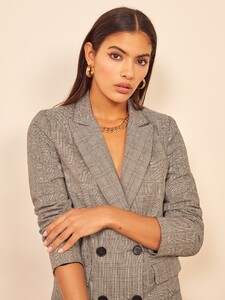 mackie-dress-fenwick-2.thumb.jpg.29f1f9aa7c3c959fda21abec806c0af5.jpg