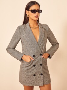 mackie-dress-fenwick-3.thumb.jpg.c1b789adb167e118e2eb95d34e9d69a4.jpg
