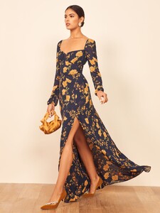 madeleine-dress-bernadette-3.thumb.jpg.d6674cf2c50fd74ffec5c5b3970cbd7c.jpg