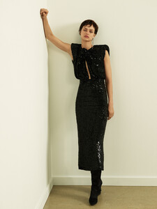 magda-butrym-rtw-fall-2020-pfw-03.thumb.jpg.3cc8b2f78e561467294221fe4dec70af.jpg