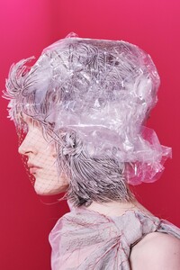 margiela0129.thumb.jpg.66f18b25496a64be2623f69b0ce3493a.jpg