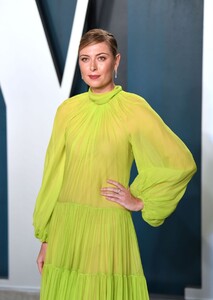 maria-sharapova-vanity-fair-oscar-party-2020-5.jpg