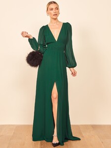 metiers-dress-emerald-4.thumb.jpg.6b4fe0805aa2cb46eebfeea585e1e04b.jpg
