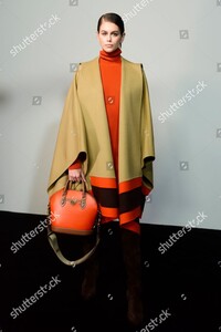 michael-kors-show-backstage-fall-winter-2020-new-york-fashion-week-usa-shutterstock-editorial-10554210a.thumb.jpg.fb869029b71e484caec7a9ef08db5b26.jpg