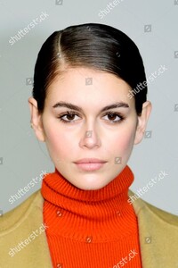 michael-kors-show-backstage-fall-winter-2020-new-york-fashion-week-usa-shutterstock-editorial-10554210o.thumb.jpg.3a1ef723ec5165fa750c5f8f62800d54.jpg