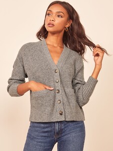 morgan-sweater-granite-3.thumb.jpg.6fb7274c4cbb8835a639e287f5ef63e8.jpg