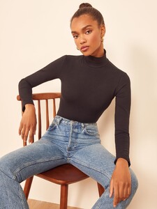 navia-bodysuit-black-3.thumb.jpg.9823815e76b66ac9a7bb3119c5cb0079.jpg