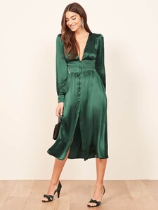 nicola-dress-wintergreen-1.thumb.jpg.e007e0ec96bcce3c76d97ee16ff2eaa1.jpg