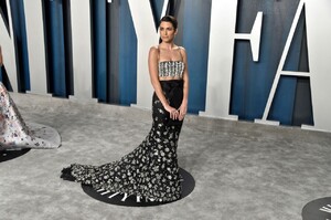 nikki-reed-vanity-fair-oscar-party-2020-7.jpg