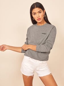 patagonia-l-s-line-logo-t-shirt-gravel_heather-2.thumb.jpg.bc3121329f43fd8e59af685066d55813.jpg