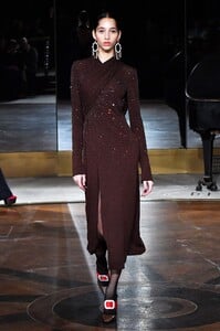 prabal-gurung-rtw-f20-rb-031-1.thumb.jpg.909a2dd88796739cdab5d9dce43bd614.jpg