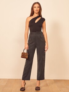 rodin-pant-black-3.thumb.jpg.a9f1973a3b051bf867dc75865b47d644.jpg