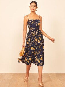 rosehip-dress-bernadette-5.thumb.jpg.312e6e262e0386afdf7d2ab9934f821a.jpg