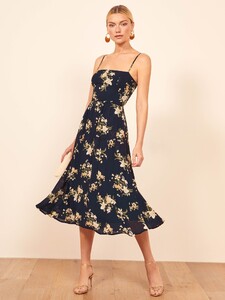 rosehip-dress-yolanda-4.thumb.jpg.7be3a62454df1af7b7029cb11fc13629.jpg