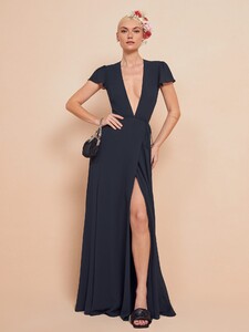 rosey-dress-navy-5.thumb.jpg.f7e38a096a987921984144a7c6bca73d.jpg
