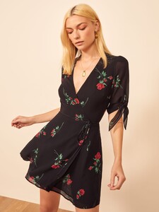 sammy-dress-rochelle-2.thumb.jpg.344a7c5f083abbd0c8060fcec45e3097.jpg