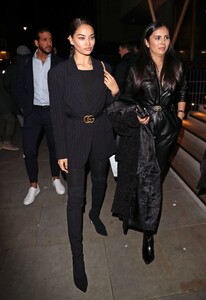 shanina-shaik-arriving-at-the-love-magazine-party-in-london-02-17-2020-1.jpg