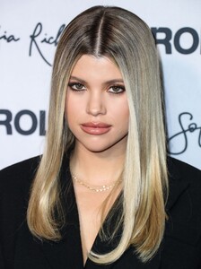 sofia-richie-rolla-s-x-sofia-richie-collection-launch-event-in-west-hollywood-02-20-2020-12.jpg