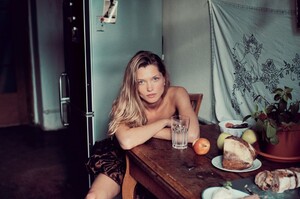 the-album_dec19_hana_arnaud-pyvka_marcus-ebner23599af069bc28147804804088b2a8c8f1_thumb.thumb.jpg.f54e2ebf0a8a1c9cc359f56f7bf0f1de.jpg