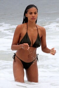 tina-kunakey-in-a-bikini-beach-in-rio-de-janeiro-02-21-2020-1.jpg