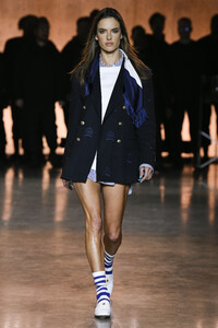 tommy-hilfiger-fw-2020-1.thumb.jpg.80e6db6a946383ad5dd67746eaea5752.jpg