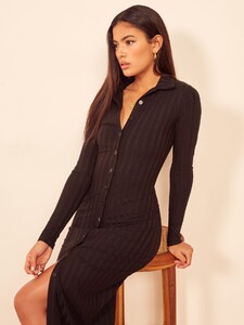 val-dress-black-1.thumb.jpg.bad1e9f91a0128e0631339a5d45d5cb8.jpg