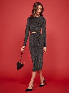 val-two-piece-shimmer_stripe-3.thumb.jpg.e882636f0358da183e37a66a323f15e8.jpg