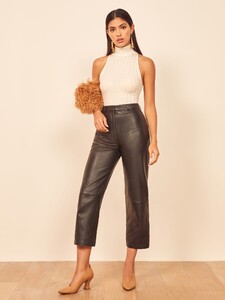 veda-leather-pant-black-1.thumb.jpg.e90b110ddea8a638895437202a256549.jpg