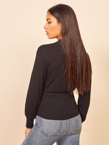 vitalia-top-black-3.thumb.jpg.993a1ecc916a9886dc298ab7b3baeb2b.jpg