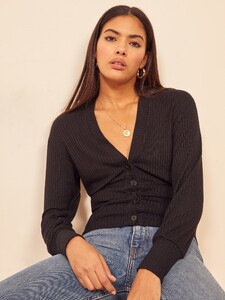 vitalia-top-black-4.thumb.jpg.e3d4f54326a94c94571856ffdae38a2a.jpg