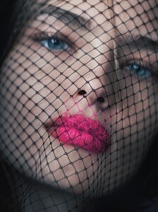 vogue-taiwan_aug-2019_greg-swales_melina-chen11aec6bcc30886aa96ec6c78c79e4ae1a4_thumb.thumb.jpg.1fb522435bb27da4eaf41fa21a27307e.jpg