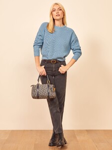 winnie-sweater-dusk_blue-2.thumb.jpg.8b42d8368b1668059d95032625cd7a5d.jpg