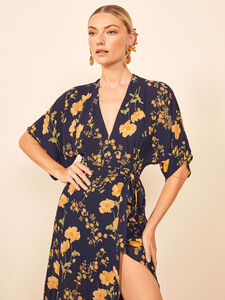 winslow-dress-bernadette-3.thumb.jpg.d7630055abdfd91f83fc04734b2ba7f4.jpg