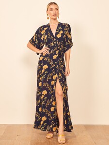 winslow-dress-bernadette-5.thumb.jpg.e488e58e1a90a5e771bbf767d04a0a9e.jpg