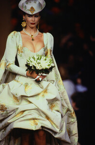 ysl-hc-ss-1997.thumb.jpg.eed6d56cba914b4a137d3f858442a9fb.jpg