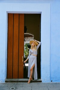 00010027_2048x2048.jpg