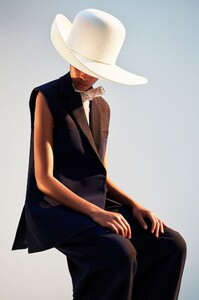 00019-nina-ricci-resort-202a682997447447b1332c993884849318_thumb.jpg