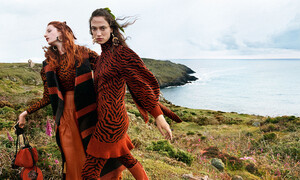 01-ulla-johnson-fall-2019-campaign-landscape.thumb.jpg.ca4ca11ee1f6562adc5d38790f71b8d2.jpg
