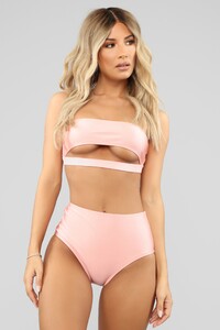 03-18-19_Studio_4_MA_08-21-19_10_FN230_Pink___1_NT.jpg