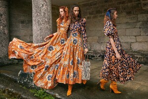 05-ulla-johnson-fall-2019-campaign-landscape.thumb.jpg.61097b6daee8e5df8aa6264580d117d7.jpg