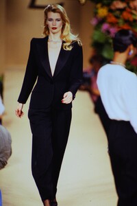 1013391418_ysl-hc-fw-1996(6).thumb.jpg.9666d64ac9c45e832e2eeb54c295453d.jpg