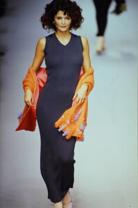 1062611158_chloe-fw-1995(23).thumb.jpg.7ed1e2d7c62929bce8c5fc08d8ef3d5c.jpg