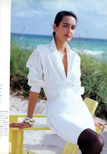 Gail Elliott - Marie Claire Japan, May 1988 002.jpg