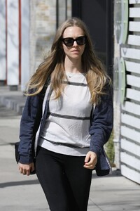         sey060320BZNimage120.jpg