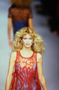 1162020312_chloe-fw-1995(21).thumb.jpg.8dae768c42281f559e8a3ef66b226d04.jpg