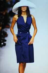 1172406006_chloe-ss-1996(13).thumb.jpg.f392bcd70ccebed7ee738196f0d67bcb.jpg