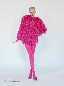 1221845-800w.thumb.jpg.6535e35824420f3a46bd803d075e6630.jpg