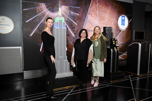 Behati+Prinsloo+Empire+State+Building+Behati+upvsjVFBodXl.jpg